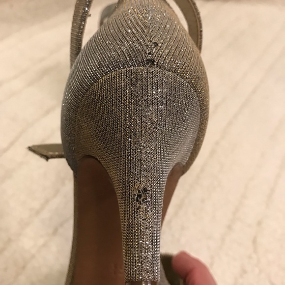 silver and gold two tone heel shoes - Picture 5 of 7